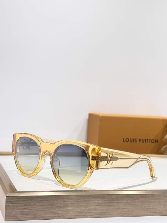 Picture of Louis Vuitton Sunglasses _SKUfw76991383fw